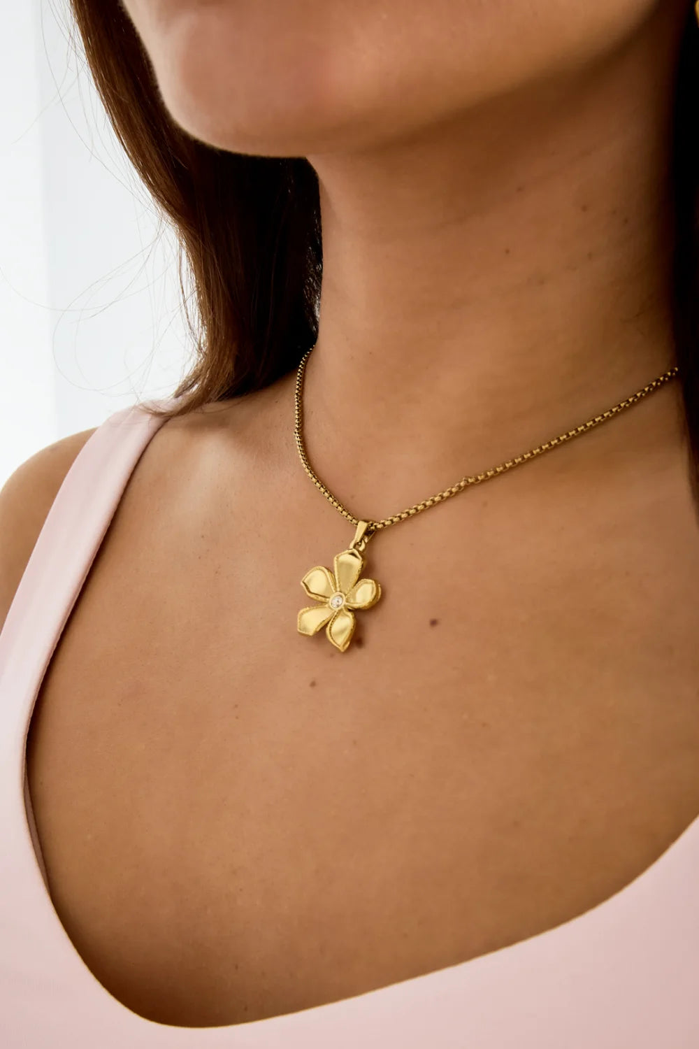 Flower necklace