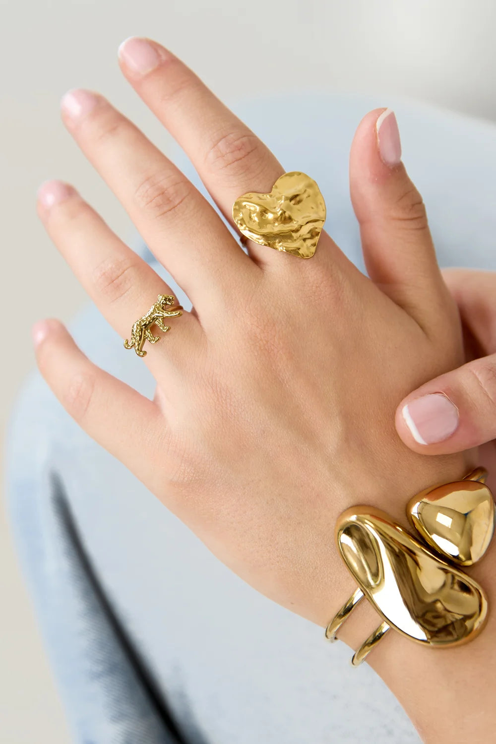 The leopard ring